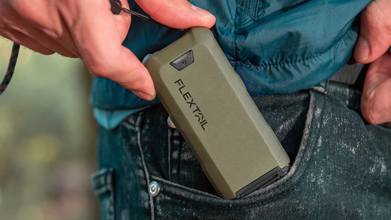 What Are the Key Features That Make the MAX REPELLER S Stand Out?